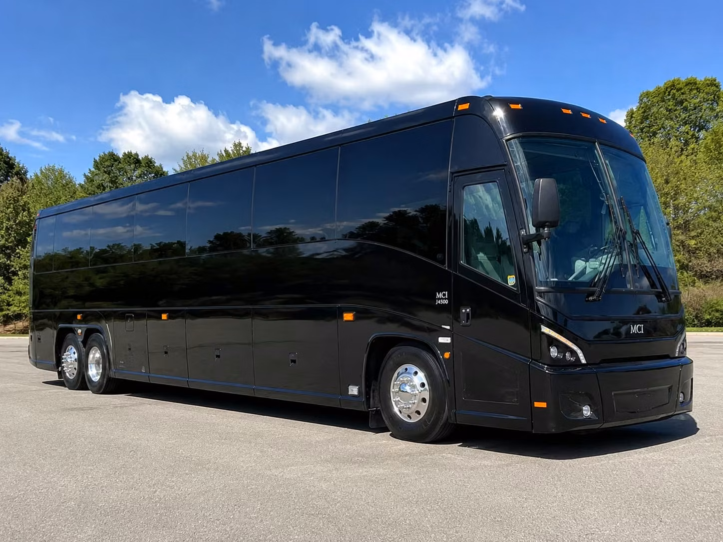 airport transfer shuttles between southaven and memphis international