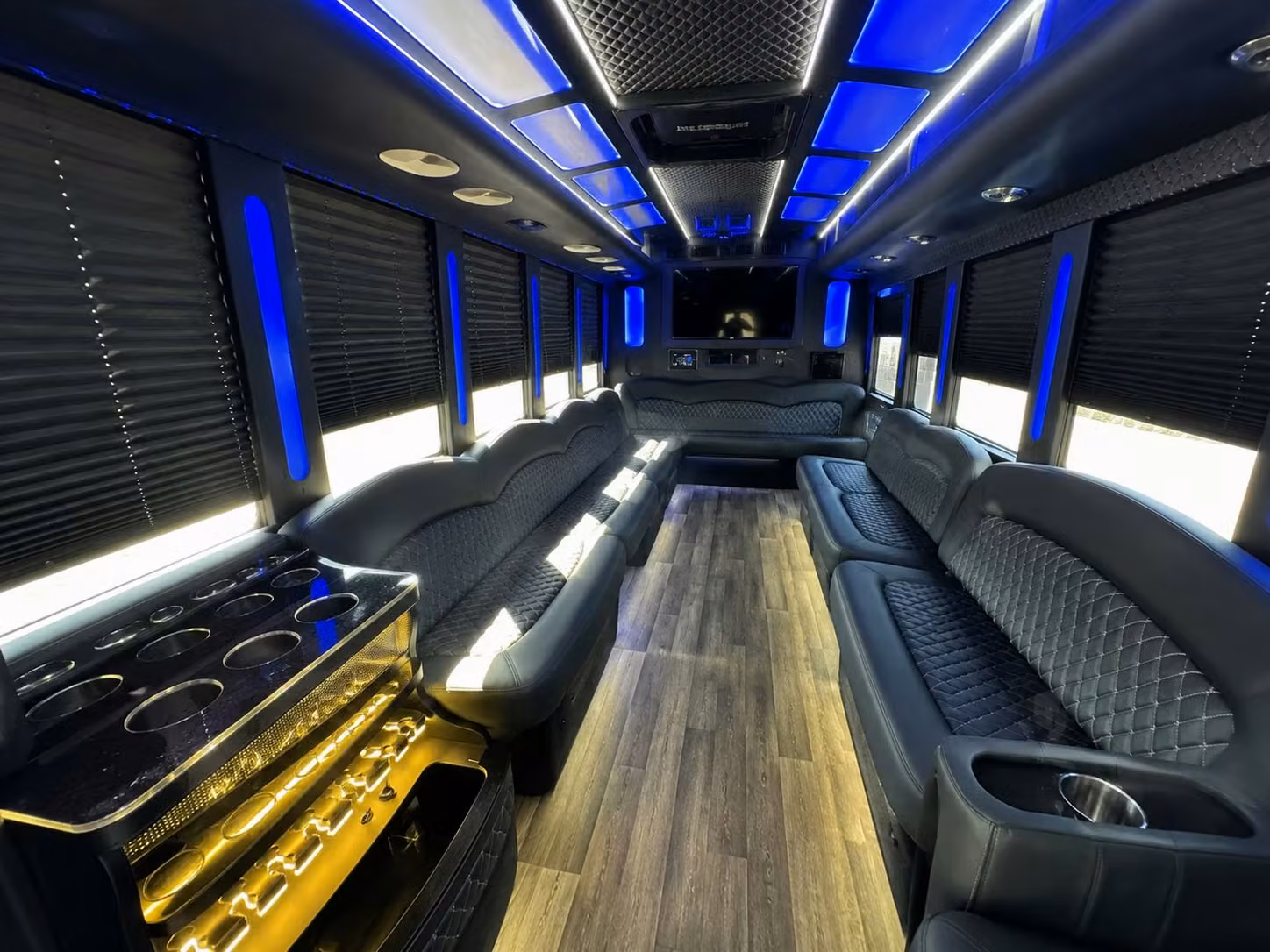 bus rentals for southaven proms homecomings