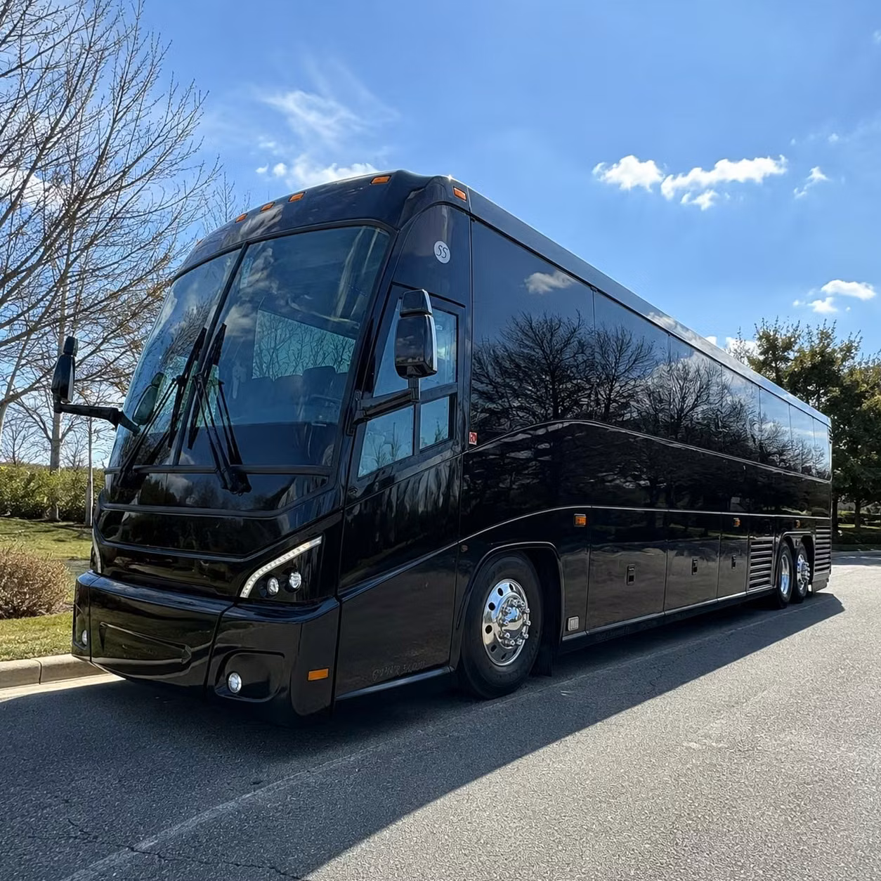 choosing the right bus size for your southaven employee shuttle route
