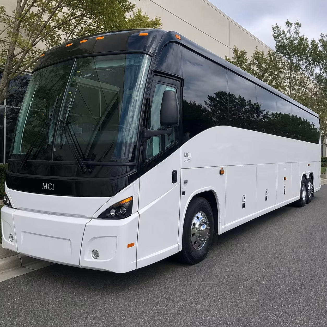 southaven employers trust employee shuttle services to solve the commute problem