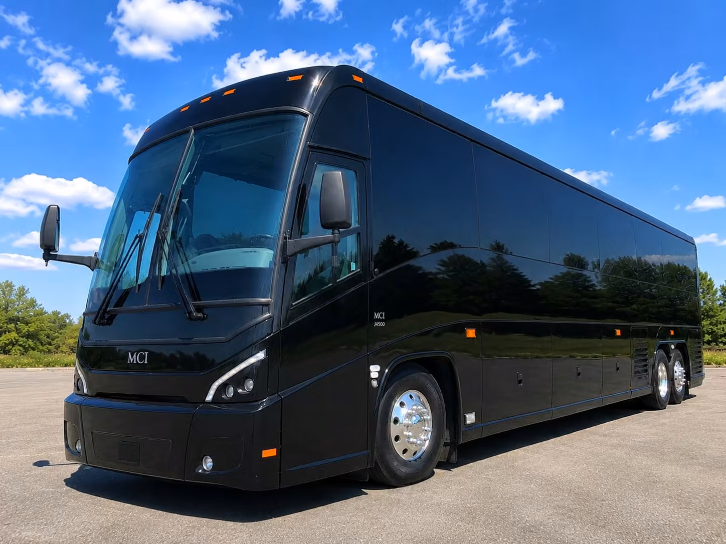 southaven wedding shuttle bus rentals that keep your guests moving on your schedule